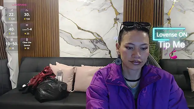 Snapshot of alonddra_tay chatting on 05/30/26, 11:40 alonddra tay online show from 05/30/26, 11:40