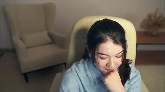 ShanaYock online show from 04/11/26, 01:59