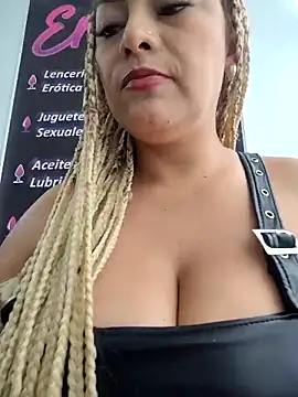 LUISA  07 online show from 04/15/26, 02:35