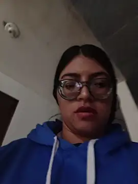 Snapshot of SOFI__10 chatting on 06/19/26, 12:09 SOFI 10 online show from 06/19/26, 12:09