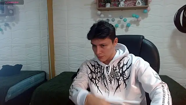 Zayn clausen online show from 05/01/26, 05:39
