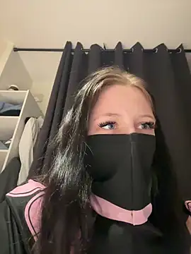 groslolo67 online show from 04/13/26, 06:35