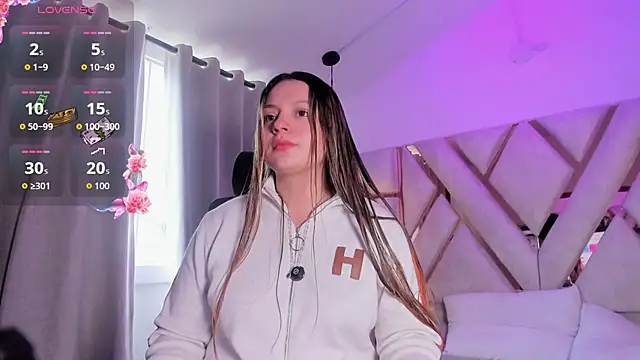 giigii hadidd online show from 05/11/26, 07:22