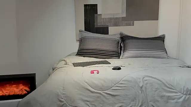 giigii hadidd online show from 05/20/26, 07:20