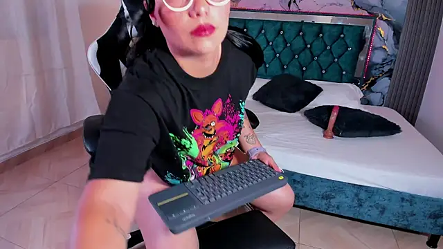 alisha desire online show from 04/14/26, 07:09