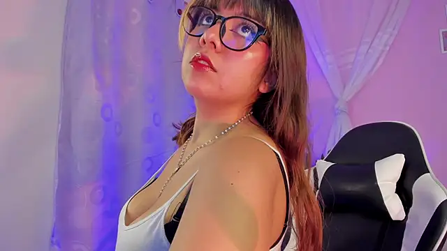 honey m00n online show from 04/10/26, 06:45