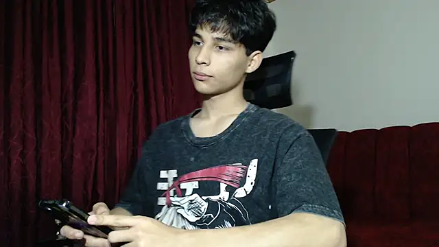 Snapshot of Marck-Pro chatting on 04/25/26, 12:02 Marck-Pro online show from 04/25/26, 12:02