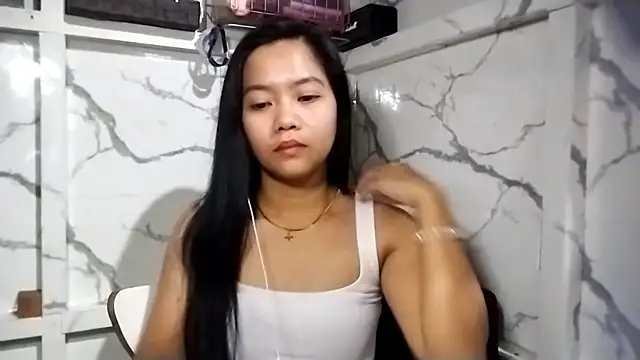 TammaraOlerud online show from 04/13/26, 01:16