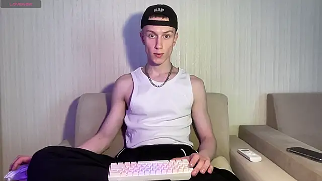 Travis Gracile online show from 05/05/26, 10:23