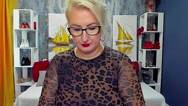 DianaFrances online show from 04/25/26, 09:45