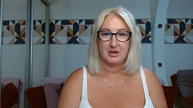 DianaFrances online show from 06/28/26, 01:28