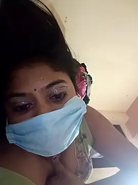 dearmona00 online show from 06/11/26, 11:47