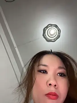 xiaoxiao 02 online show from 04/14/26, 03:45