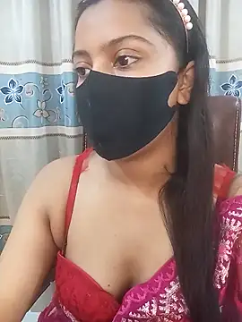 Snapshot of zareen_approach chatting on 05/04/26, 04:58 zareen approach online show from 05/04/26, 04:58
