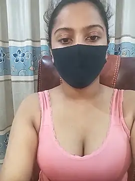 Snapshot of zareen_approach chatting on 05/06/26, 04:34 zareen approach online show from 05/06/26, 04:34