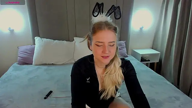 Liacandy  online show from 06/27/26, 01:54