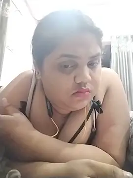 Snapshot of hotsilk21 chatting on 06/09/26, 07:58 hotsilk21 online show from 06/09/26, 07:58