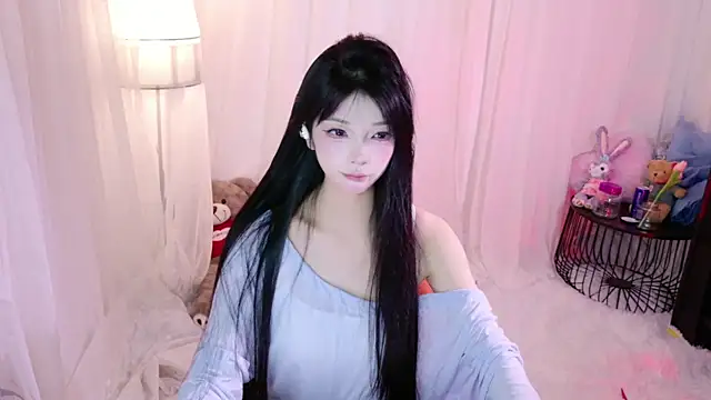 Snapshot of Zoe-001 chatting on 05/21/26, 02:02 Zoe-001 online show from 05/21/26, 02:02