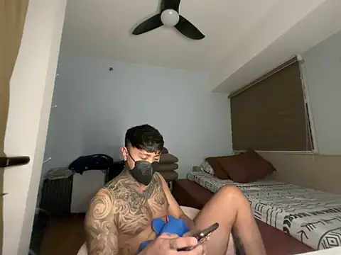 tattoo hottie online show from 04/15/26, 08:20