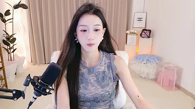 Snapshot of Dancing-CoCo-Pro chatting on 06/02/26, 04:47 Dancing-CoCo-Pro online show from 06/02/26, 04:47