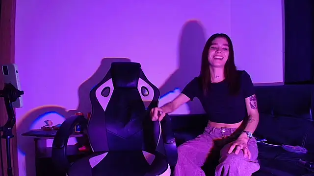 Afterhourscouple  online show from 04/12/26, 11:54