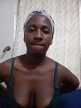 Snapshot of DimpleQueen_01 chatting on 05/20/26, 02:45 DimpleQueen 01 online show from 05/20/26, 02:45