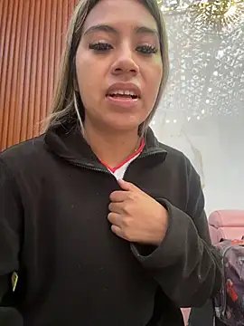 Kimmiebellarie online show from 07/07/26, 12:20