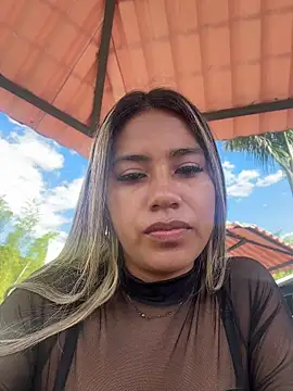 Kimmiebellarie online show from 07/15/26, 01:49