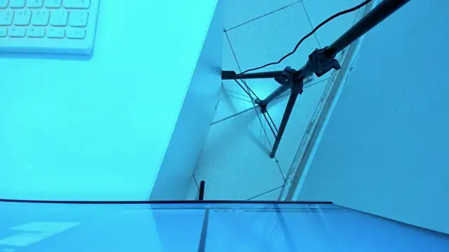 britanny jones1 online show from 04/18/26, 11:14