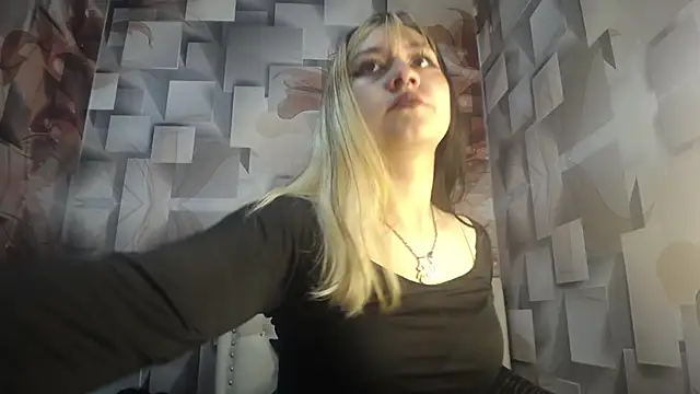 star  pink online show from 04/22/26, 12:07