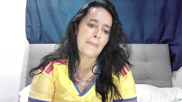 Snapshot of Estefany-magic chatting on 07/04/26, 03:56 Estefany-magic online show from 07/04/26, 03:56