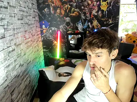 Snapshot of sebas_jusa chatting on 07/06/26, 03:03 sebas jusa online show from 07/06/26, 03:03