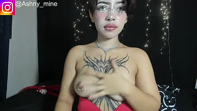 Ashnikko    online show from 06/12/26, 12:48