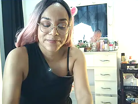 Snapshot of SammyRomantic chatting on 04/13/26, 07:08 SammyRomantic online show from 04/13/26, 07:08