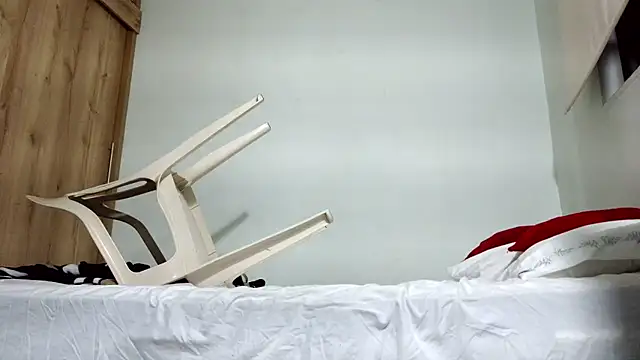 Snapshot of andrew_1520 chatting on 01/10/26, 01:18 andrew 1520 online show from 01/10/26, 01:18