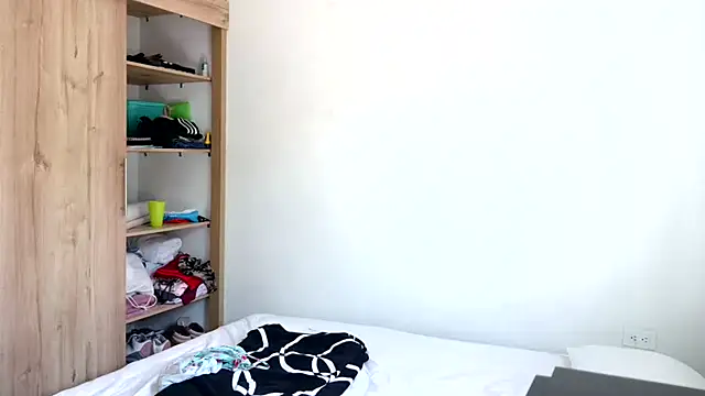 Snapshot of andrew_1520 chatting on 02/11/26, 07:30 andrew 1520 online show from 02/11/26, 07:30