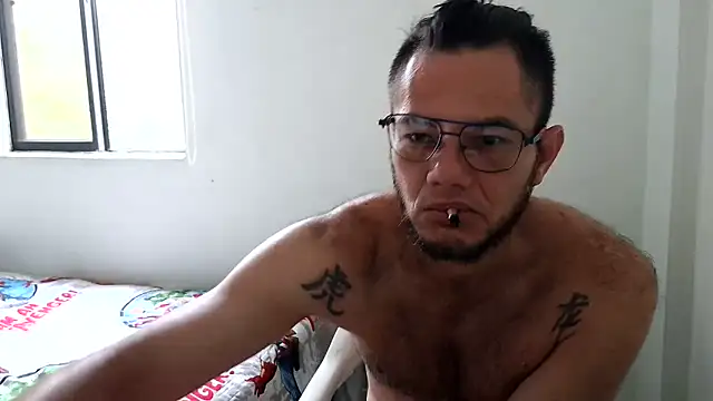 Snapshot of andrew_1520 chatting on 02/20/26, 12:27 andrew 1520 online show from 02/20/26, 12:27