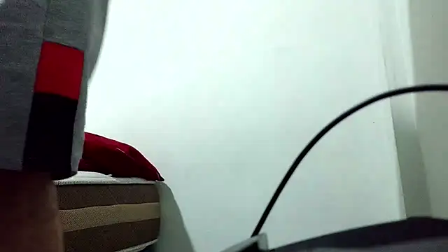 Snapshot of andrew_1520 chatting on 03/12/26, 02:39 andrew 1520 online show from 03/12/26, 02:39