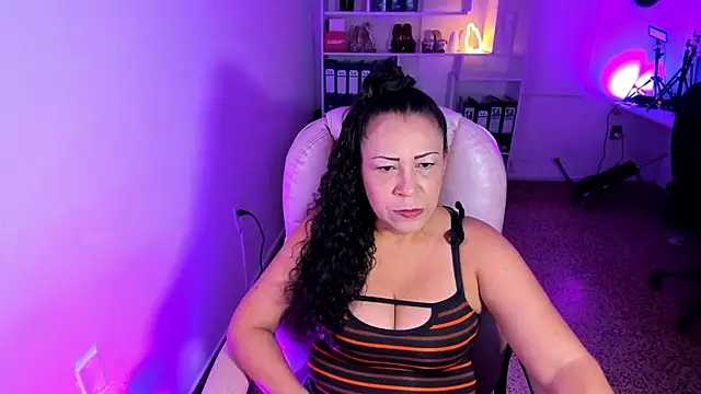 KattySoler online show from 04/15/26, 01:29