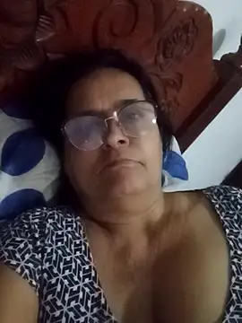 Snapshot of PienCanela chatting on 05/14/26, 11:39 PienCanela online show from 05/14/26, 11:39