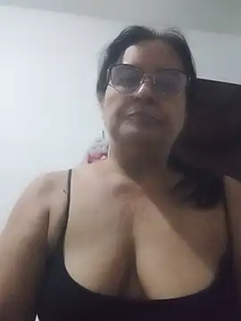 Snapshot of PienCanela chatting on 06/19/26, 12:59 PienCanela online show from 06/19/26, 12:59