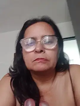 Snapshot of PienCanela chatting on 06/19/26, 01:04 PienCanela online show from 06/19/26, 01:04