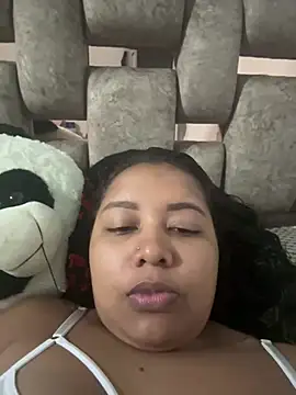 Snapshot of Ninibella chatting on 07/18/26, 01:32 Ninibella online show from 07/18/26, 01:32