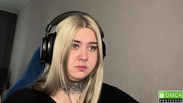 CuteUna online show from 04/22/26, 06:05