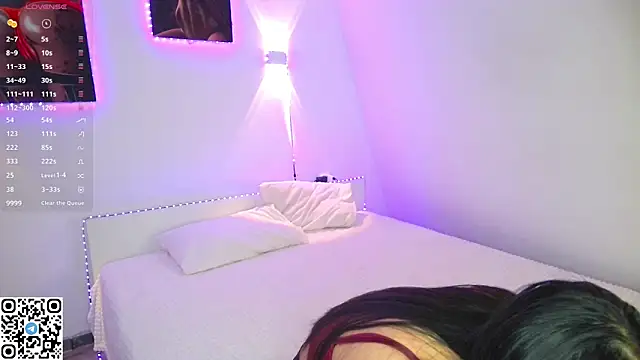 LaylaLaurent online show from 05/09/26, 05:01