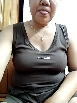 Snapshot of _Min_sexy_ chatting on 06/01/26, 03:25 Min sexy online show from 06/01/26, 03:25