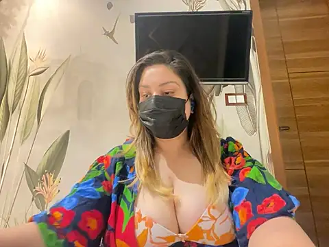 Snapshot of kavyasingh36 chatting on 05/16/26, 04:39 kavyasingh36 online show from 05/16/26, 04:39