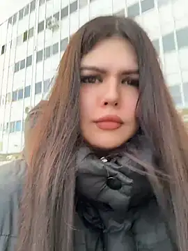 AmeliaBronze online show from 04/17/26, 01:41