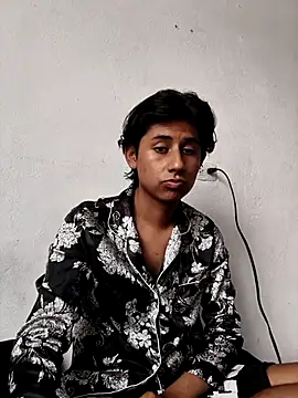 Ericahot3 online show from 04/15/26, 06:37