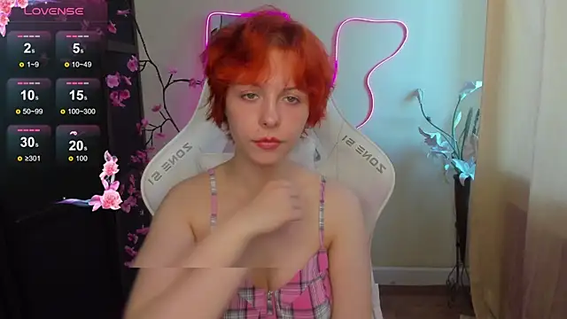 Snapshot of InfernoKitten chatting on 06/05/26, 06:52 InfernoKitten online show from 06/05/26, 06:52